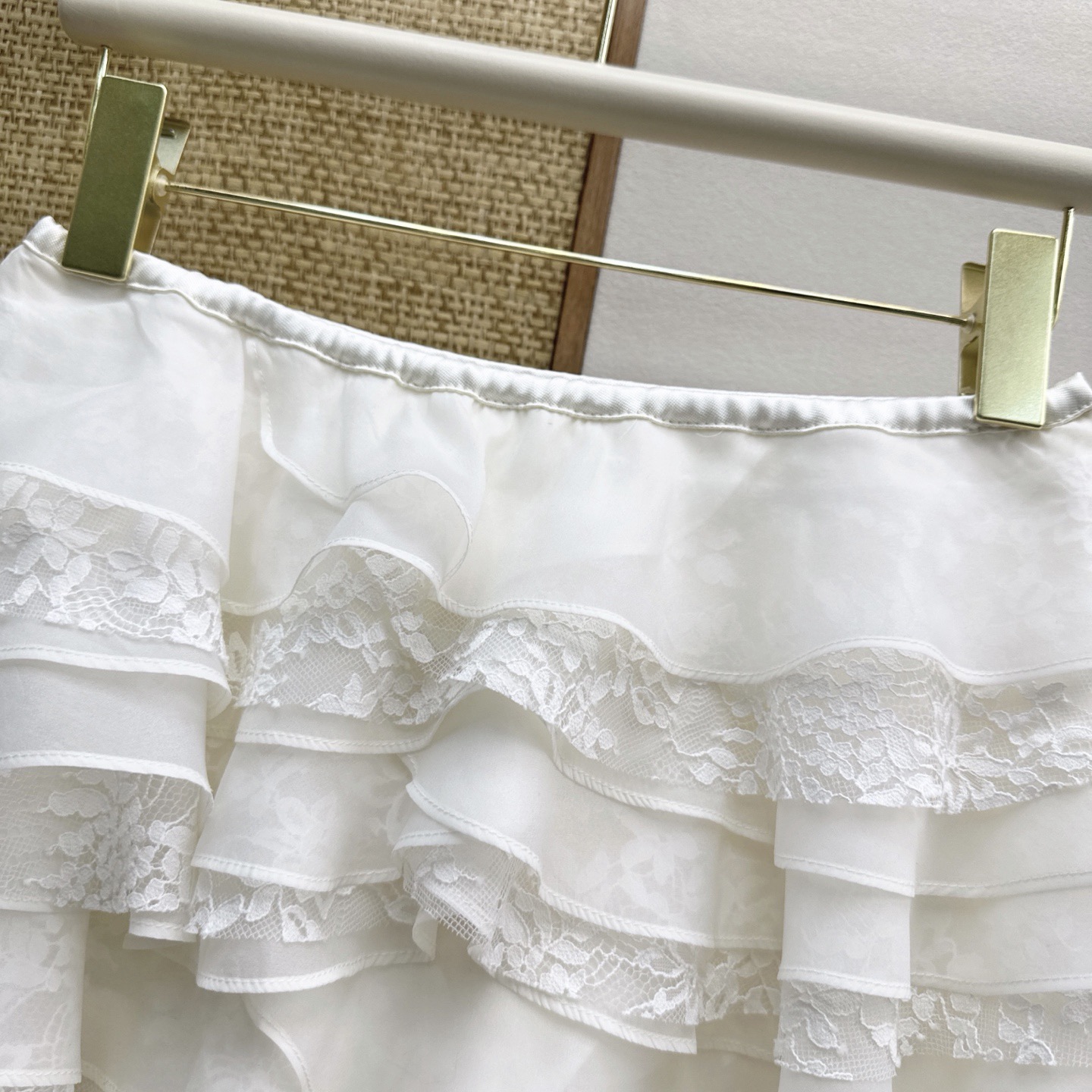 skirts and dresses woman